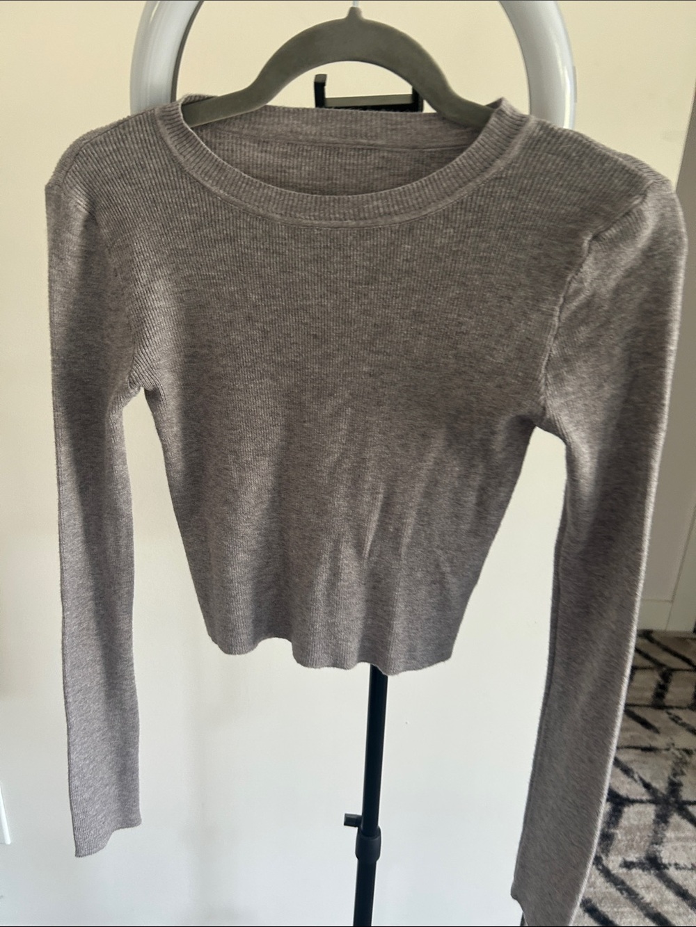 Long Sleeve Ribbed Crewneck Sweater - Gray